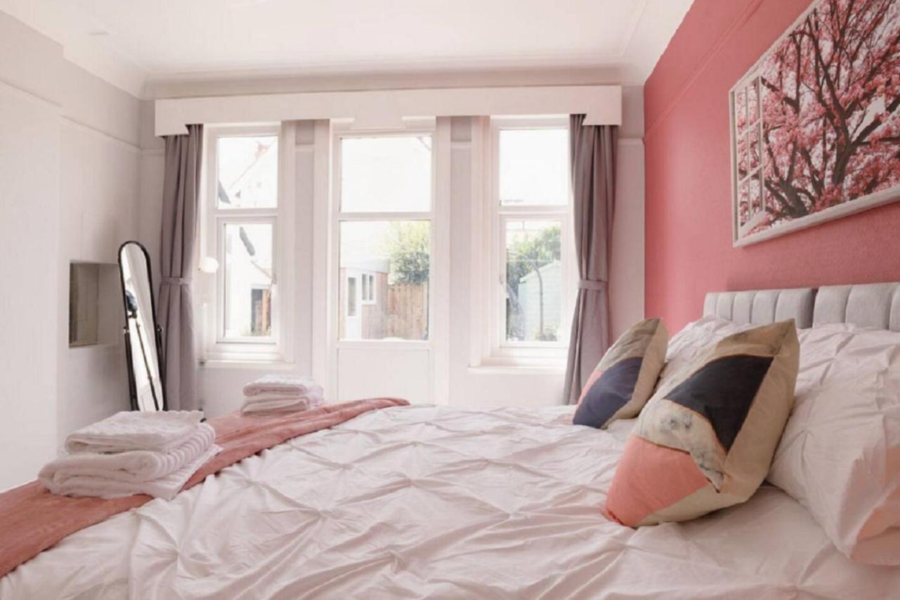 Lovely, Cosy Beachside 1 - Perfect Location